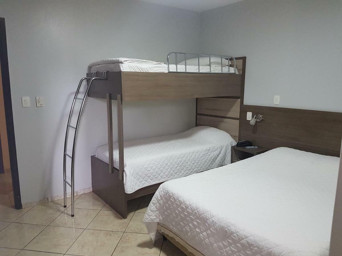Hotel Nevada 卡斯卡韦尔 外观 照片